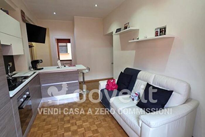 Appartamento trilocale in vendita in Via Cassia, Vetralla