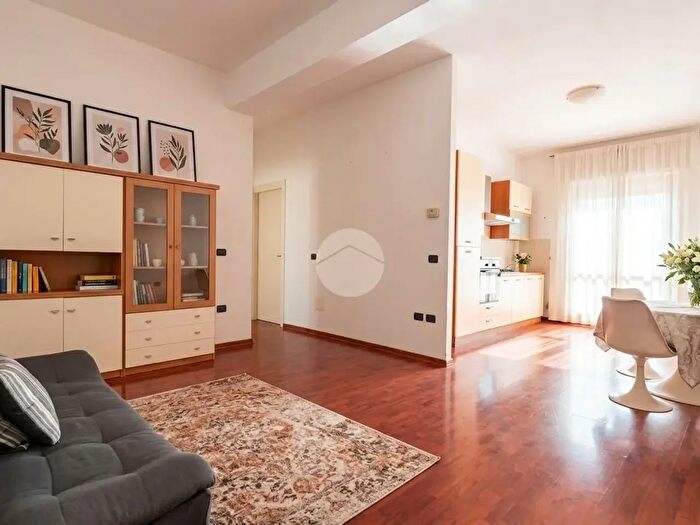 Appartamento quadrilocale in vendita in Via Corsica, Termoli