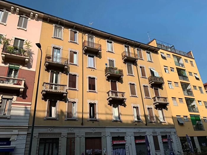 Appartamento trilocale in vendita in Villoresi, Milano