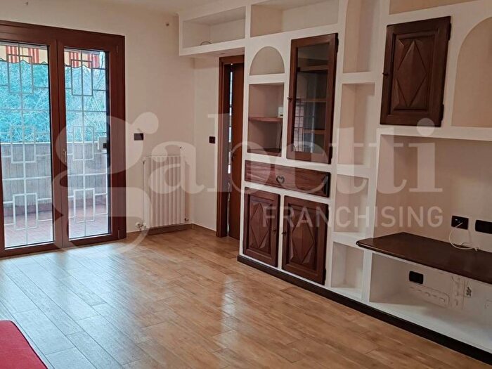 Appartamento con 5 locali in affitto in Via Moglio, Borgonuovo, Sasso Marconi