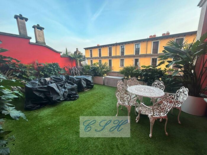 Appartamento trilocale in affitto in Via Spartaco, Cadore, Milano