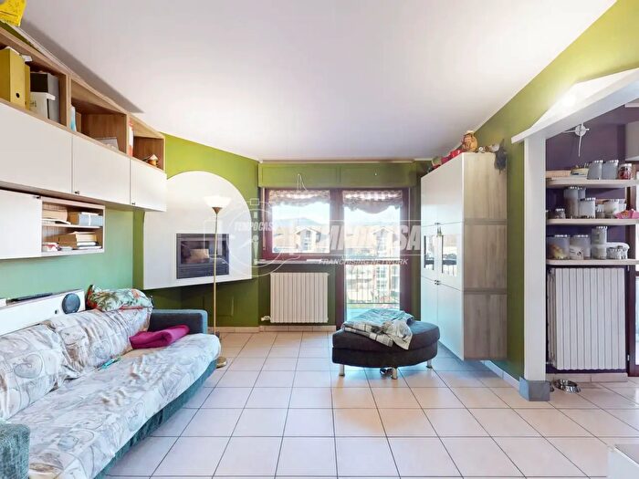 Appartamento quadrilocale in vendita in Orbassano