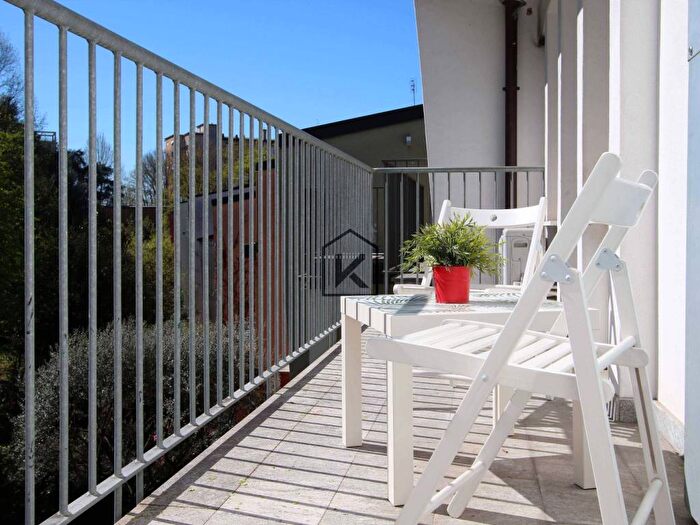 Appartamento trilocale in affitto in Via Vesio, Monte Stella, Milano