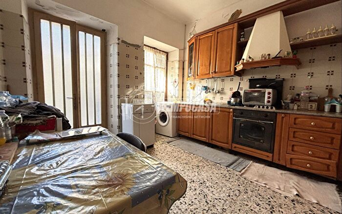 Casa quadrilocale in vendita in Via San Rocco, Caravino