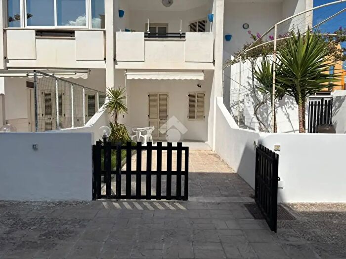 Casa trilocale in vendita in Via del Glicine, Gallipoli