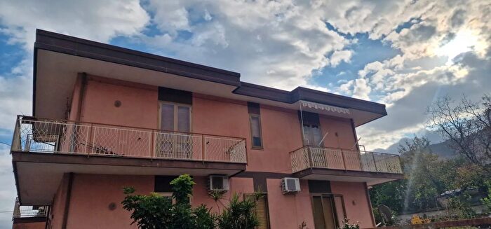 Appartamento trilocale in vendita in Via Fusara Mercato San Severino Salerno, Mercato San Severino