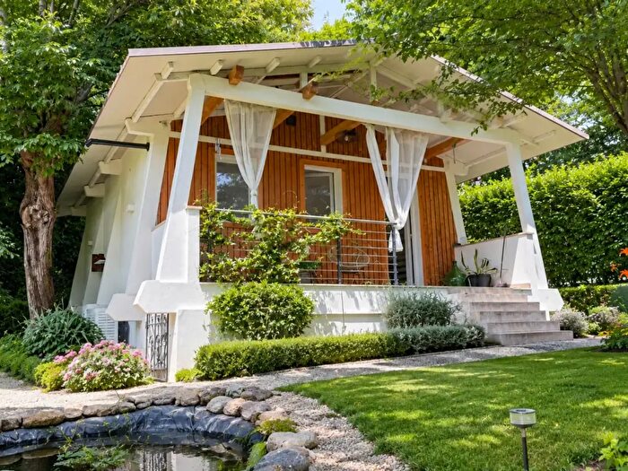 Casa bilocale in vendita in Via Farnea, Teolo