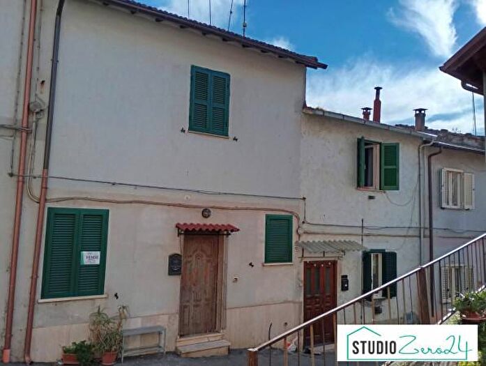 Appartamento con 5 locali in vendita in Via Gabriele dAnnunzio, Vasanello