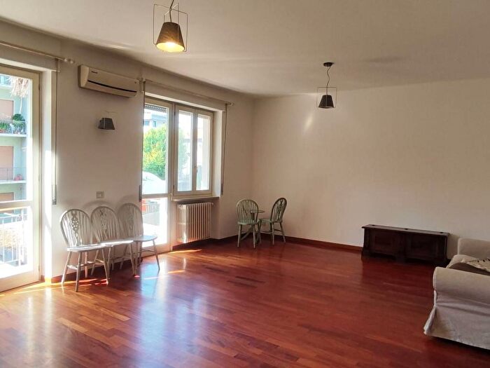 Appartamento trilocale in affitto in Centro, Bergamo