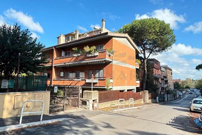 Appartamento monolocale in vendita in Via Francesco Gonin, Roma