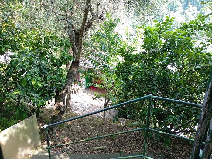 Casa con 6 locali in vendita in Via Tonnego, Rapallo