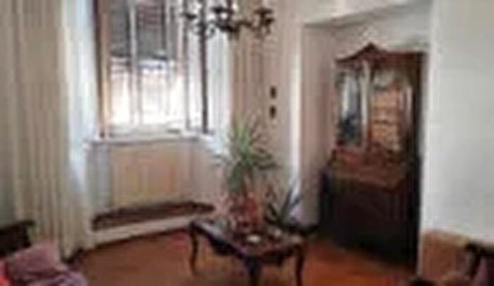 Appartamento con 6 locali in vendita in Via Cavour Cingoli MC Italia Cingoli Centro, Cingoli