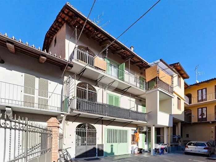 Appartamento bilocale in affitto in Via Pollenzo, Bra