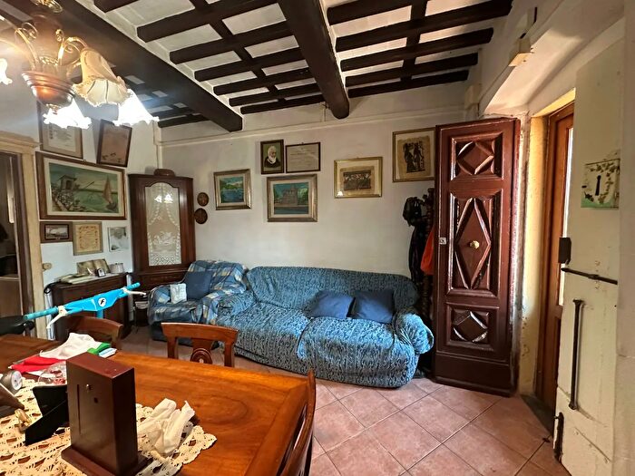 Casa con 5 locali in vendita in Capannori