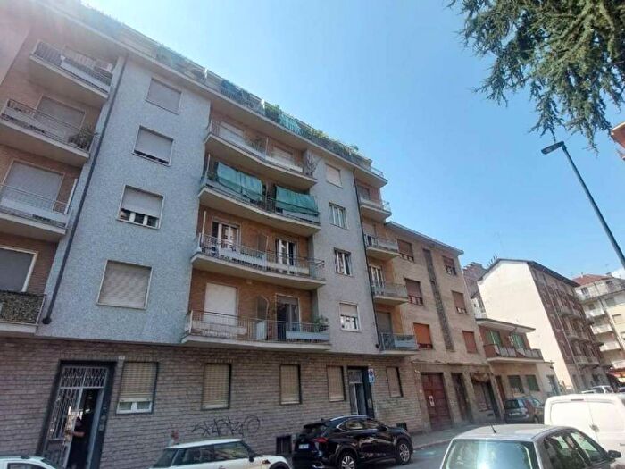 Appartamento trilocale in affitto in via MONTE ALBERGIAN BIS, Cenisia, Torino