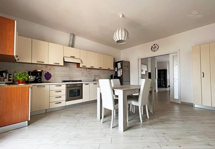 Appartamento quadrilocale in vendita in Via Silvio Pellico Putignano, Putignano