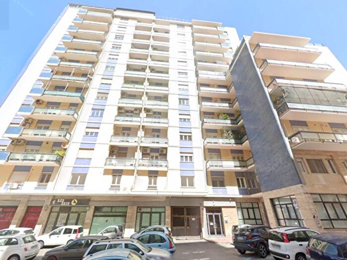 Appartamento bilocale in affitto in Via Goffredo Mameli, Piazza Giovanni XXIII, Cagliari