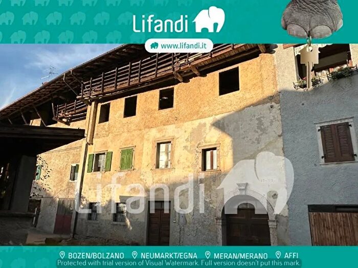 Casa quadrilocale in vendita in Comano Terme