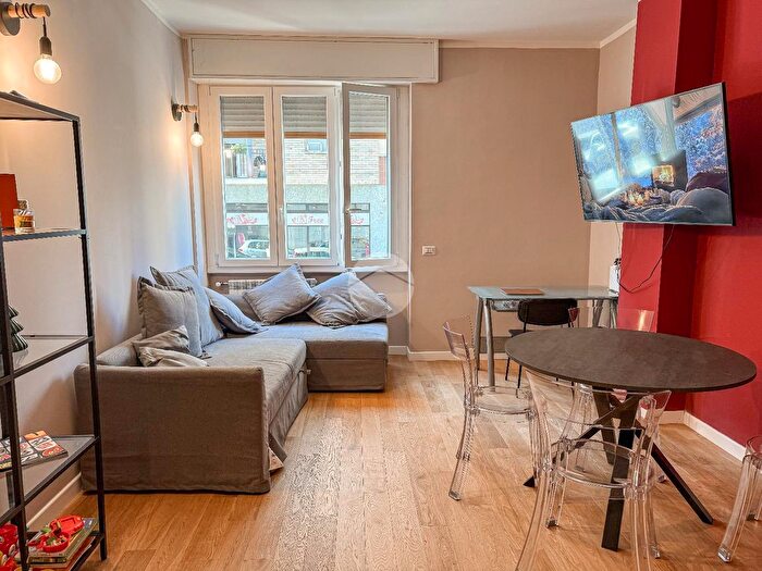 Appartamento bilocale in vendita in Via Caccialepori, Milano