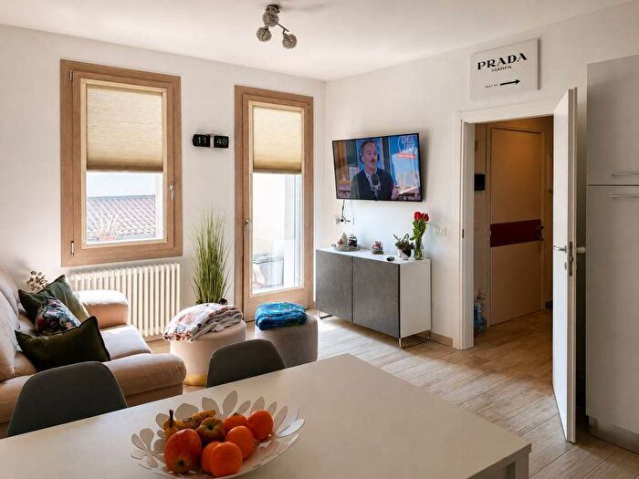 Appartamento trilocale in affitto in Via Giuseppe Garibaldi, Centro, Moglia