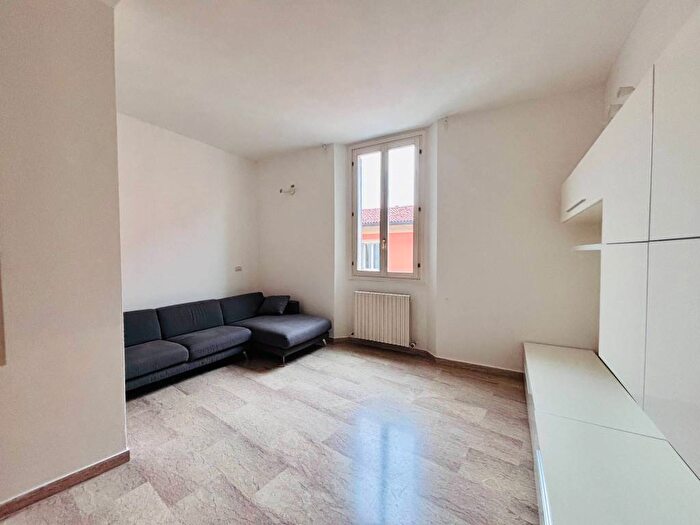 Appartamento quadrilocale in affitto in Via Massimo dAzeglio, Saragozza dentro le Mura, Bologna