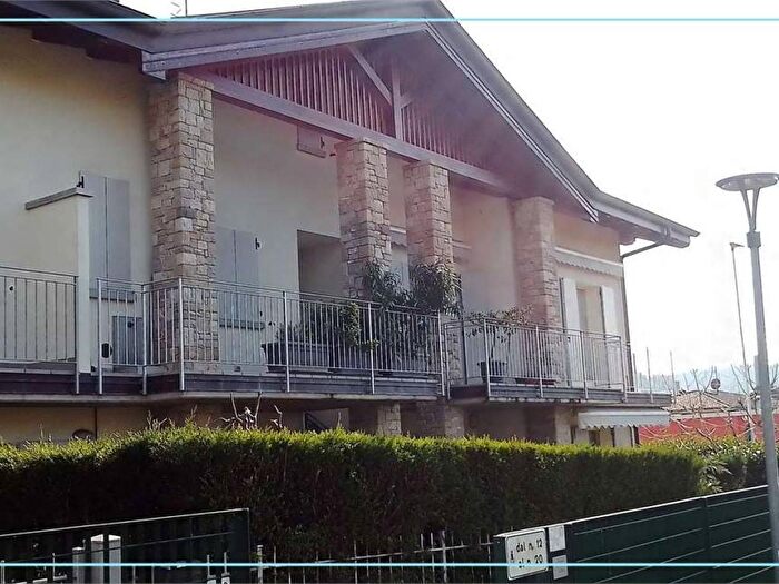 Appartamento trilocale in affitto in via Don Nicola Ati, Centro, Sorisole