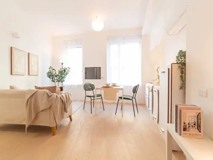 Appartamento bilocale in vendita in Via Giuseppe Dezza, Milano