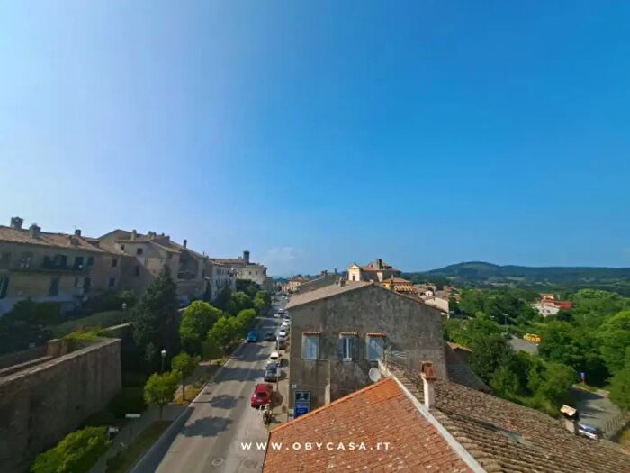 Appartamento trilocale in vendita in Oriolo Romano