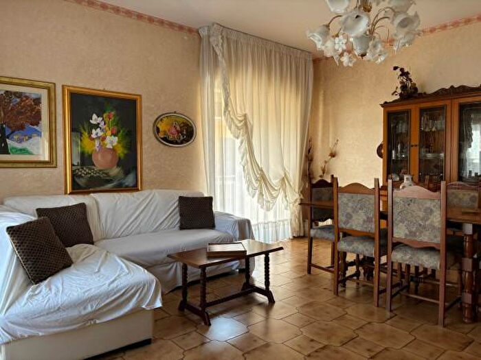 Appartamento con 5 locali in vendita in Via Giacomo Medici, Barcellona Pozzo Di Gotto