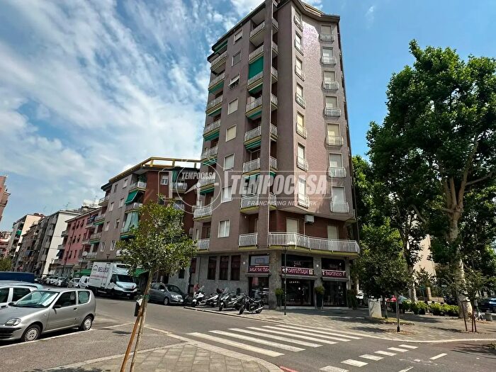 Appartamento bilocale in vendita in Viale Casiraghi, Sesto San Giovanni