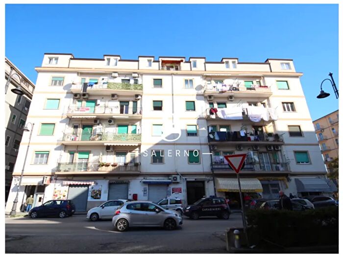 Appartamento trilocale in vendita in Corso Italia, Pontecagnano Faiano