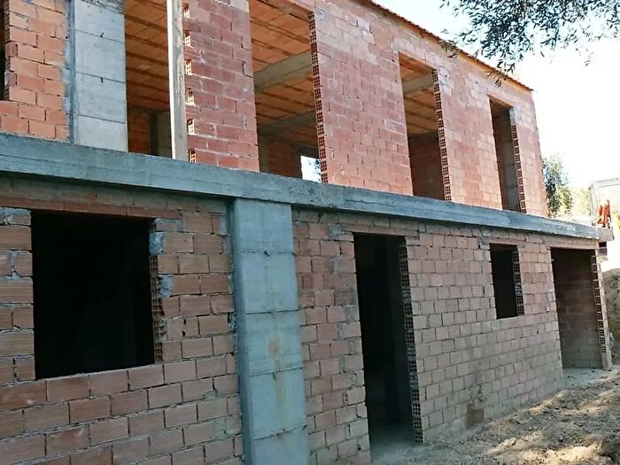 Casa con 6 locali in vendita in Castellaro