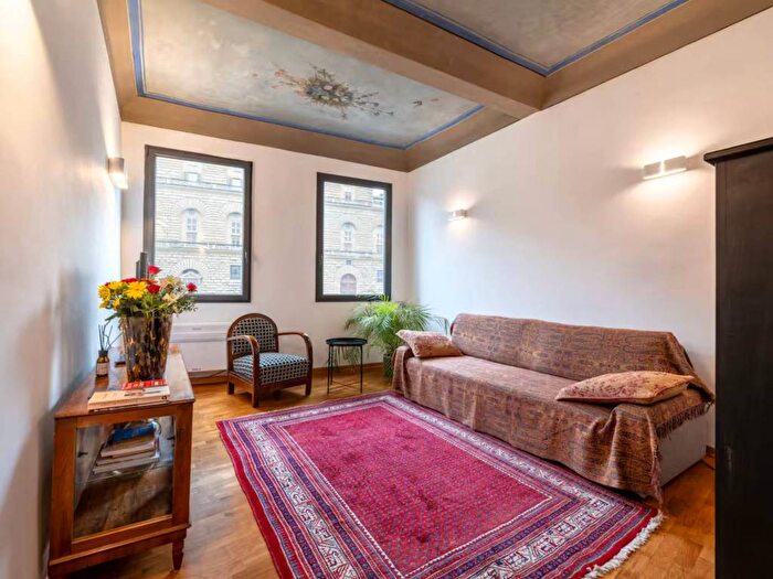 Appartamento trilocale in affitto in Via Maggio, Ponte Vecchio Pitti, Firenze