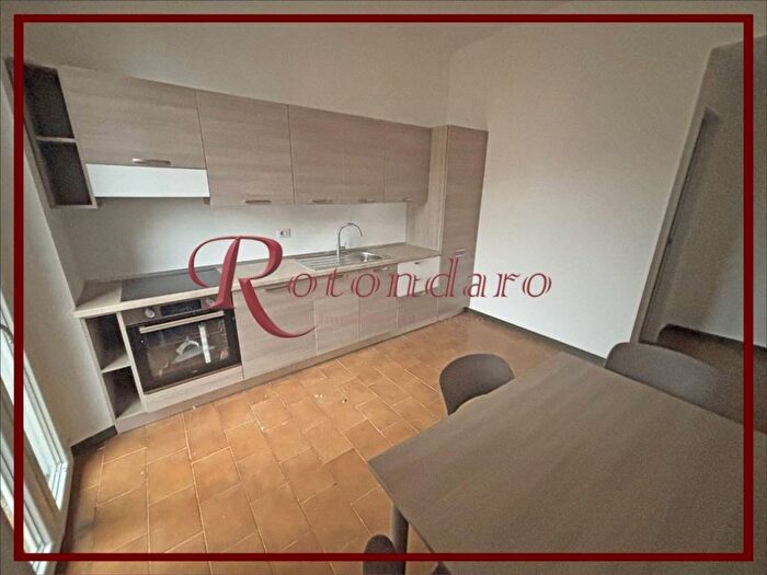 Appartamento trilocale in affitto in Via Pietro Gassendi, Certosa, Milano