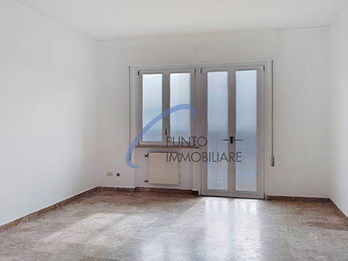 Appartamento con 5 locali in affitto in Stadio, Chiavari