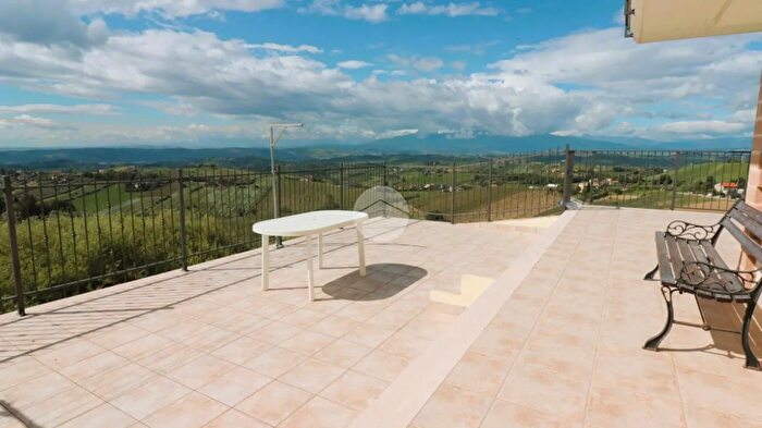 Appartamento bilocale in vendita in Contrada Santa Caterina, Acquaviva Picena