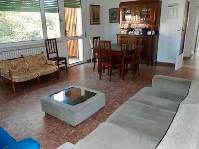 Appartamento con 5 locali in affitto in Pisa