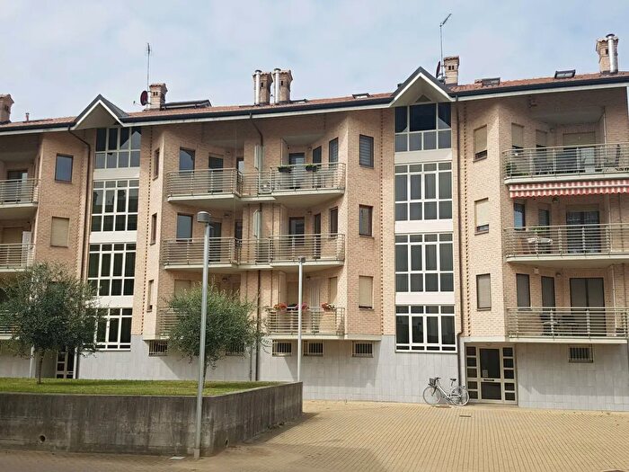 Appartamento quadrilocale in vendita in Via San Francesco da Paola, None