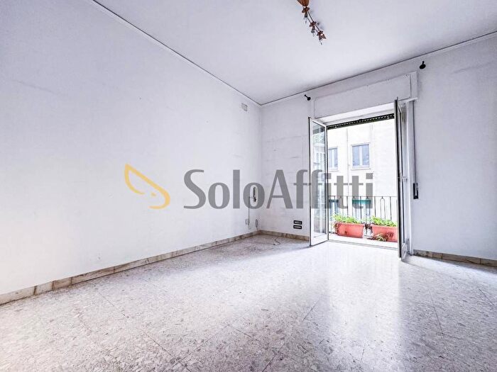 Appartamento trilocale in affitto in Via Gian Lorenzo Bernini, Vomero, Napoli