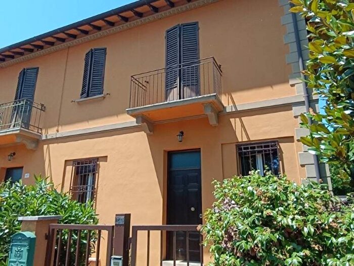 Casa quadrilocale in affitto in Viale D'Agostino, Pedagna Monte Catone, Imola