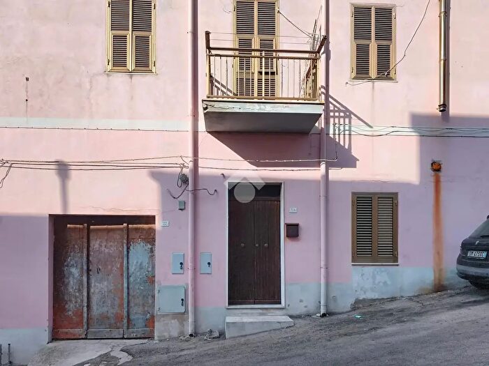 Appartamento con 7 locali in vendita in Via Grazia Deledda, Sennori