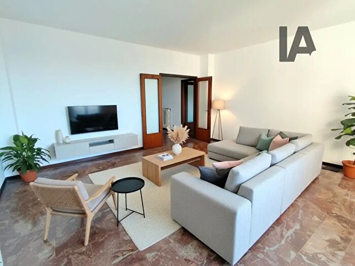 Appartamento trilocale in vendita in Via Tirana, Padova