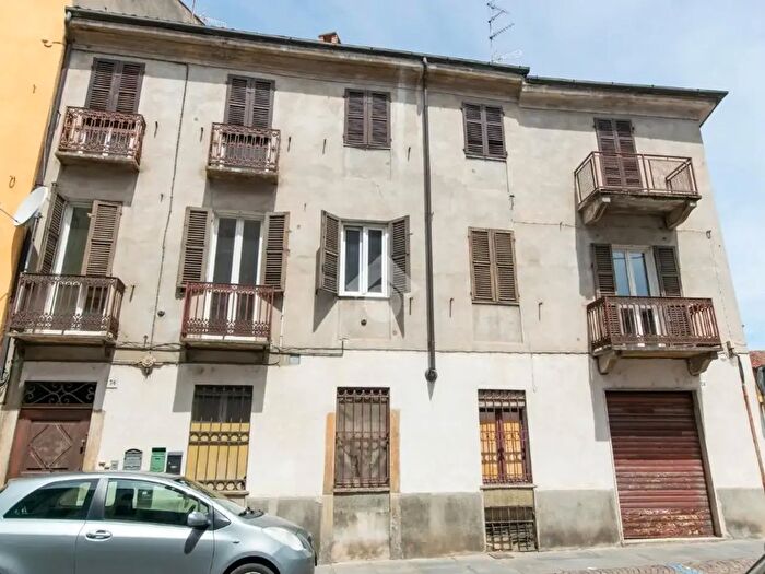 Appartamento trilocale in vendita in Via Ruffino Aliora, Casale Monferrato