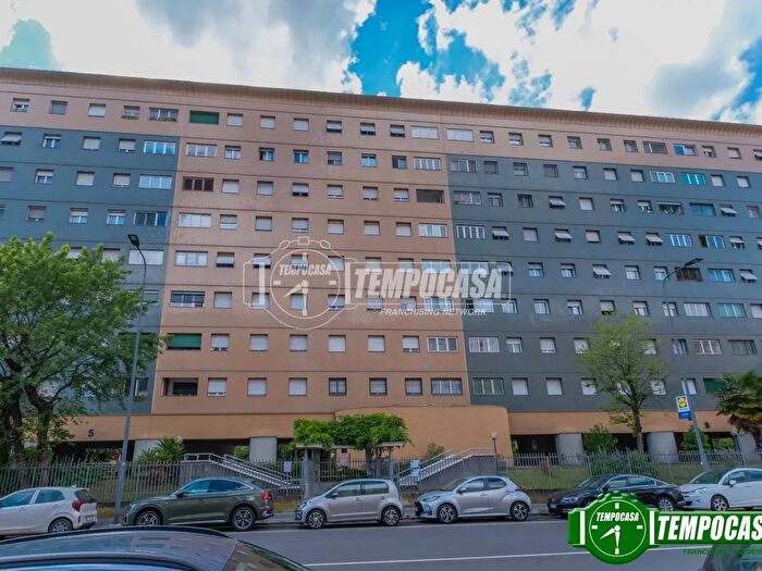Appartamento quadrilocale in vendita in Via Carlo Marx, Milano