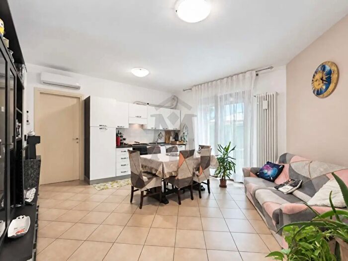 Appartamento trilocale in vendita in Via Nilde Iotti, Cavriago