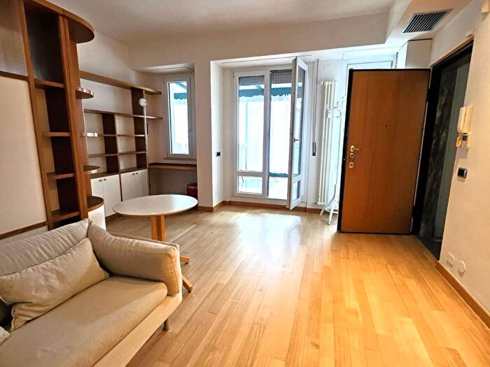 Appartamento bilocale in affitto in Via Gaetano Previati, Amendola Buonarroti, Milano