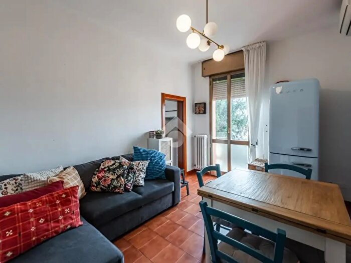 Appartamento trilocale in vendita in Via Agucchi, Bologna