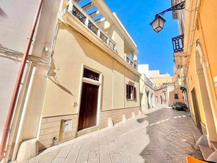 Casa con 6 locali in vendita in Tuglie