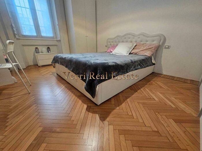 Appartamento trilocale in affitto in Via Camillo Hajech, Plebisciti Susa, Milano