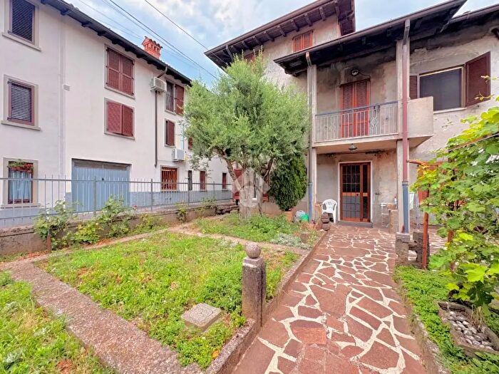 Appartamento con 5 locali in vendita in Vicolo del Mulino, Comun Nuovo
